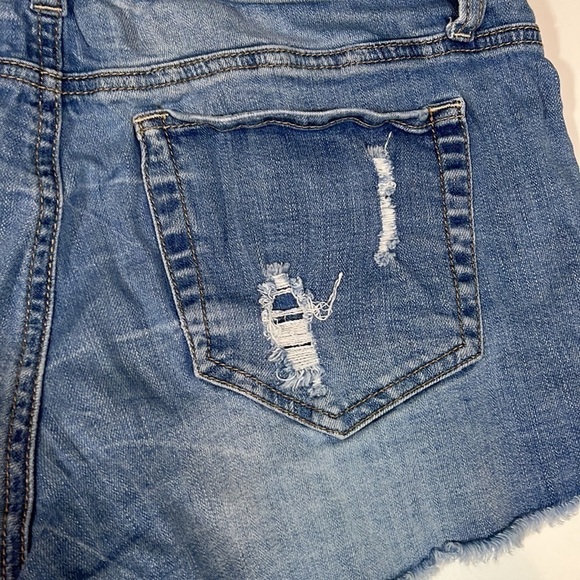 Rue 21 Distressed Denim Shorts - Picture 6 of 11